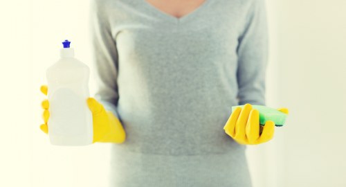 Kitchen cleaning in a Hackney home