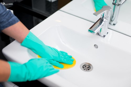End of tenancy cleaning in a Hackney property