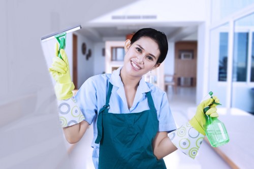 Domestic deep cleaning in Hackney for modern and period homes